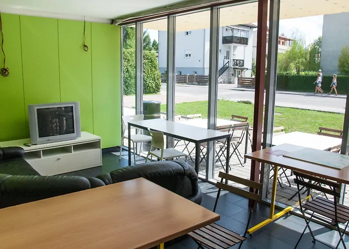 Simbol With Free Private Parking לובליאנה