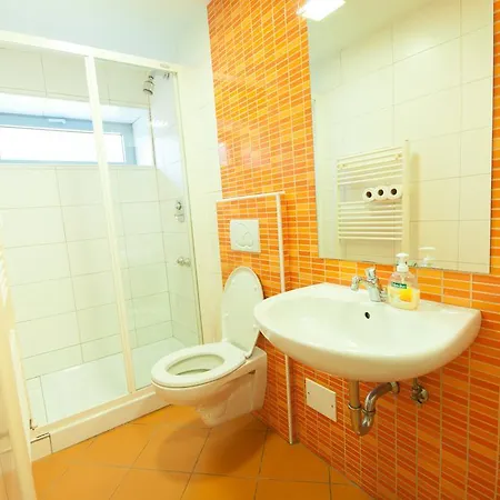 Hostel Simbol With Free Private Parking