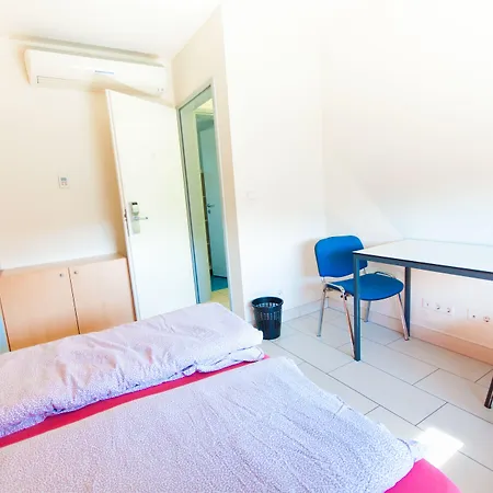 Simbol & With Free Private Parking Hostel Ljubljana