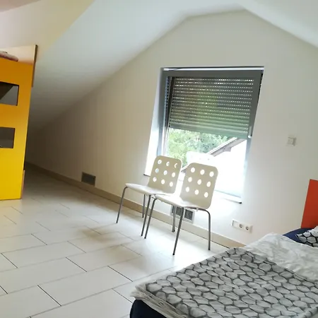 Simbol With Free Private Parking Albergue