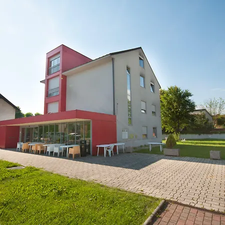 Simbol With Free Private Parking Liubliana