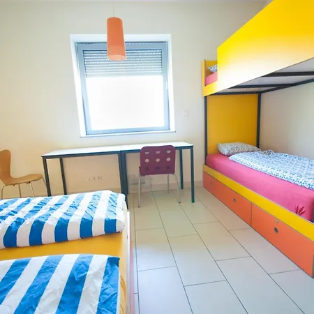 Hostel Simbol With Free Private Parking Ljubljana