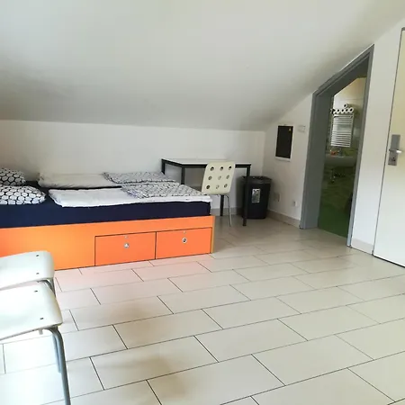 Hostel Simbol With Free Private Parking *