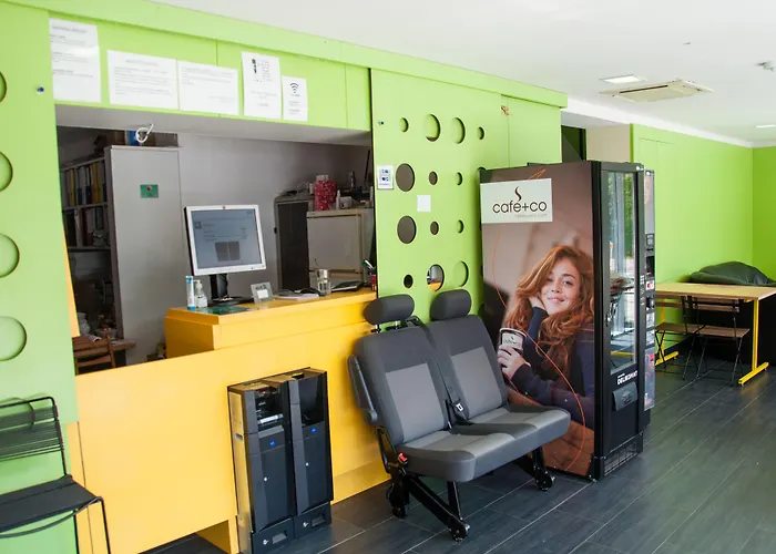 Simbol With Free Private Parking Auberge de jeunesse