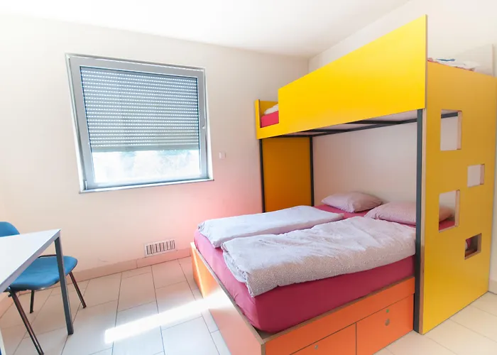 Auberge de jeunesse Simbol With Free Private Parking *