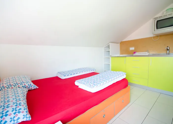 Hostel Simbol With Free Private Parking