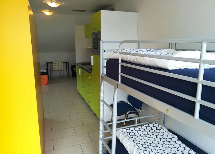 Simbol With Free Private Parking Auberge de jeunesse *