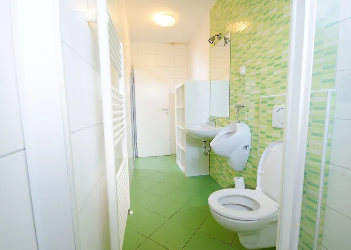 Simbol With Free Private Parking Auberge de jeunesse *