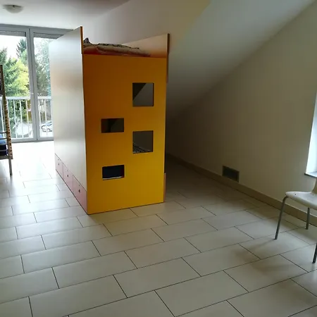 Simbol With Free Private Parking Hostel *