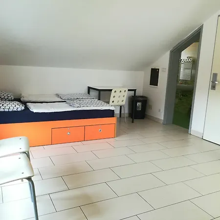 Hostel Simbol With Free Private Parking *